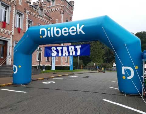 Inflatable arch gemeente Dilbeek