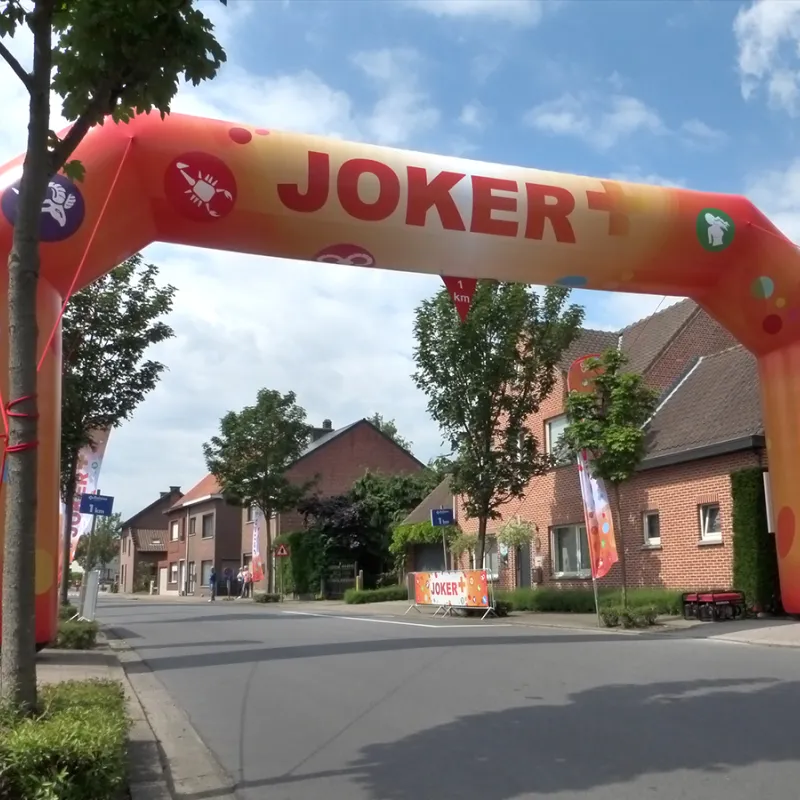 l'arche gonflable est un portique ou arcade publicitaire personnalisée