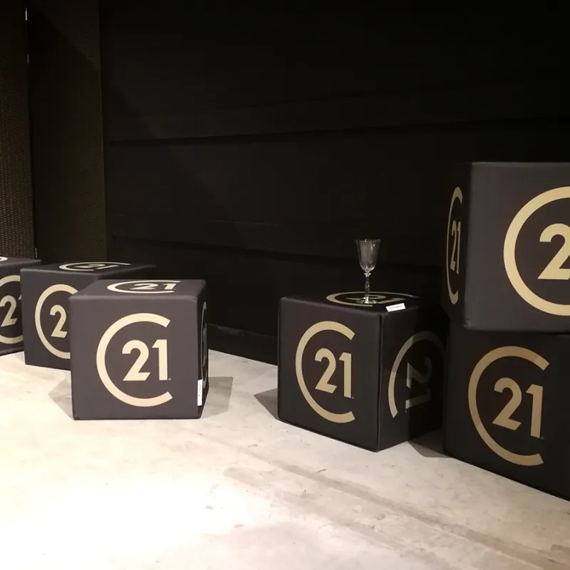 pouf , cube siège personnalisé, avec impression, avec logo