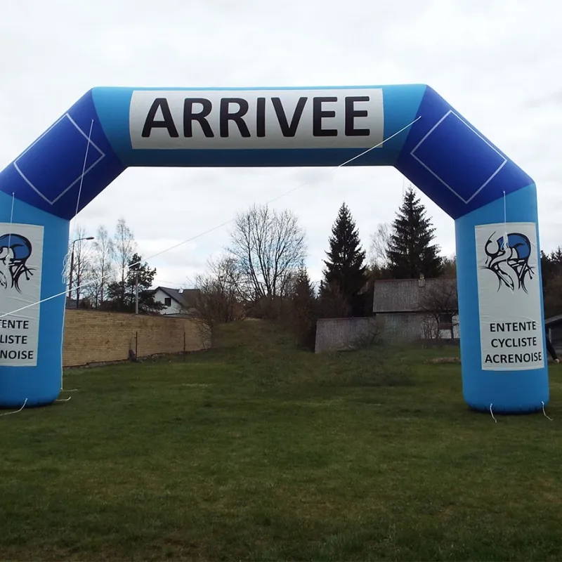 l'arche gonflable est un portique ou arcade publicitaire personnalisée