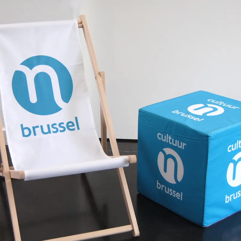 pouf , cube siège personnalisé, avec impression, avec logo