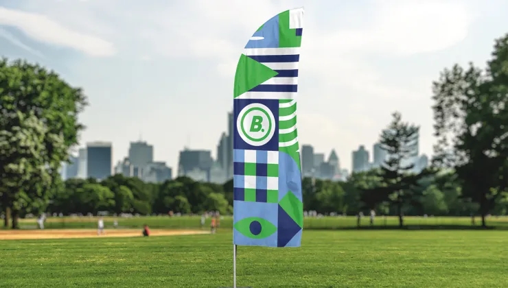  bedrukte beachflags of beachvlaggen met logo