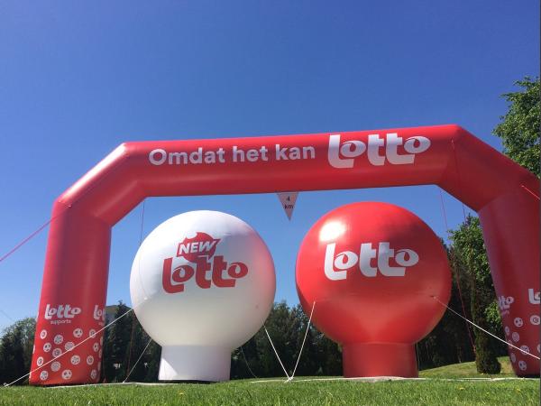 Giant inflatable publicity balloon Lotto