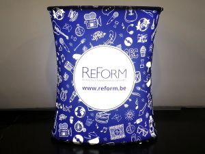 pop up counter already assembled in the tranportbag