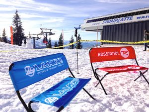 Le 'Easy Bench' est un banc  personalisé et facile à plier et à transporter.