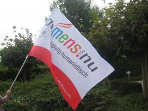 flag with a telescopic pole De mens