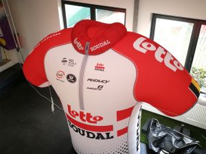 inflatable op maat t shirt