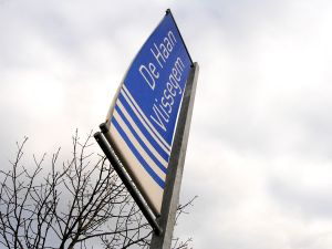 black pole banner steel