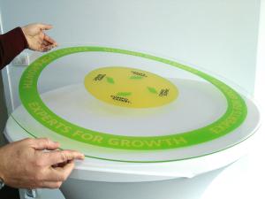 Plexi avec impression pour table mange debout