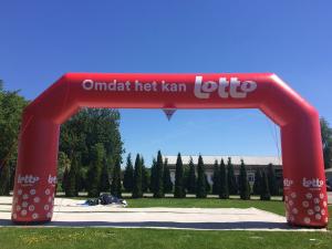 start finish publiboog bedrukt gebrand met eigen logo