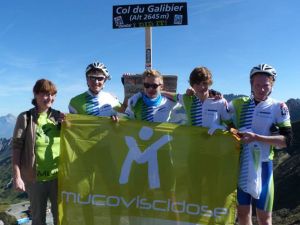 banderole Muco sur le Galibier