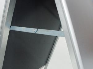 Stoepbord A frame, een dubbelzijdig reclamebord, ideaal voor professionele presentatie van informatie, posters