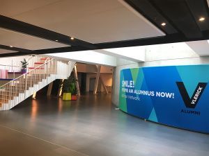 De Flexwall is de nieuwste generatie beurswanden met meesterlijk bedrukte textieldoeken in een slim aluminium profiel. 