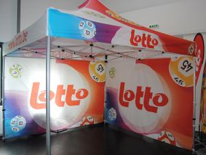 Vouwtent Lotto met volledige bedrukking, dak en zijwanden