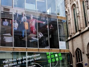 Raamfolie Huis van de Mechelaar