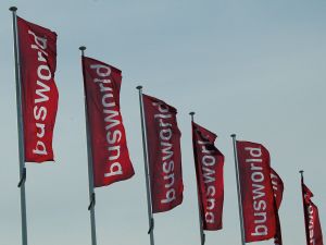 bedrukte en gepersonaliseerde vlaggen kopen, wimpels met logo en eigen opdruk